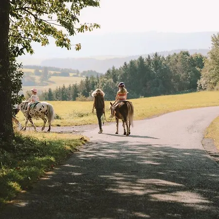 Appartement Birkenhof - Ferienhof, Landcafe Und Roesterei