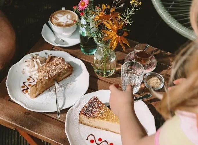 Birkenhof - Ferienhof, Landcafe Und Roesterei * 施马伦贝格